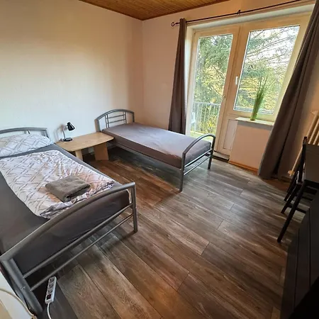 Ruhige 3-zimmerwohnung Im Norden Bremens Für Monteure Und Geschäftsreisende Pm 33 Og * Brema