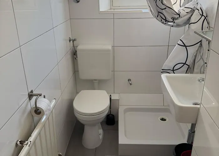 Ruhige 3-zimmerwohnung Im Norden Bremens Fuer Monteure Und Geschaeftsreisende Pm 33 Og Brême